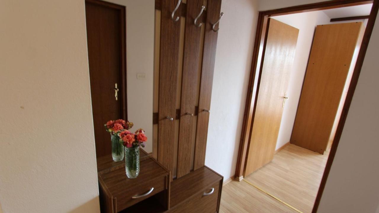 Apartments Grzetic Малинска Екстериор снимка