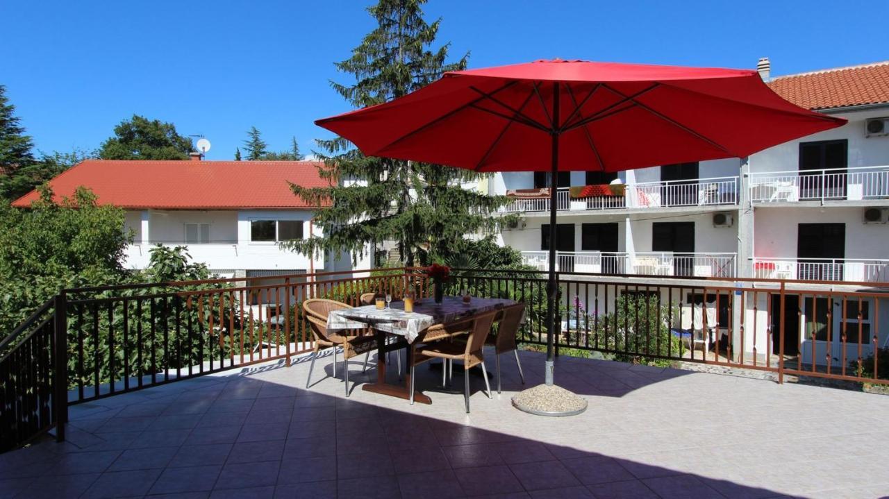 Apartments Grzetic Малинска Екстериор снимка