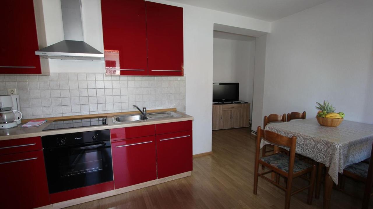 Apartments Grzetic Малинска Екстериор снимка