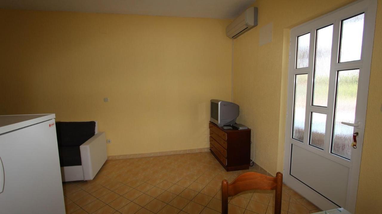 Apartments Grzetic Малинска Екстериор снимка